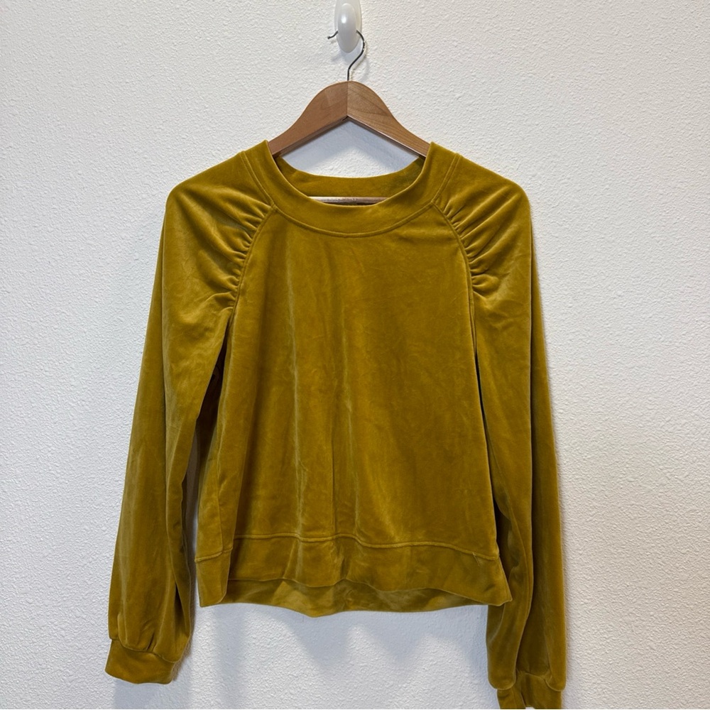 Mustard Velvet Long Sleeve‎ Sweatshirt